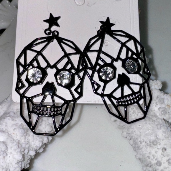 NEW! Halloween Skeleton Skull Chandelier Post Earrings - Picture 2 of 4